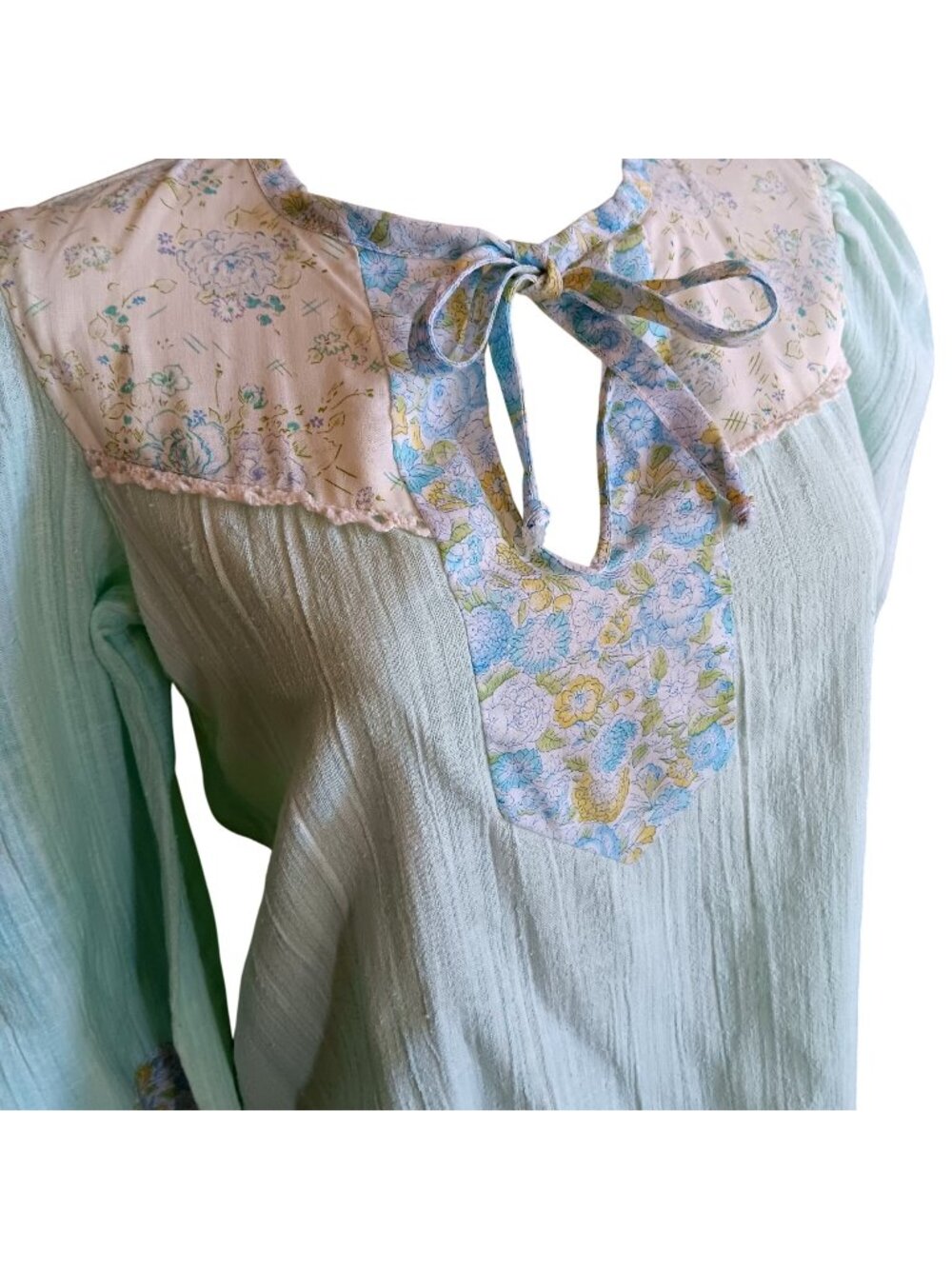 True Vintage Top Blouse Small 70's Boho Pastel Floral Lace Tie Neck